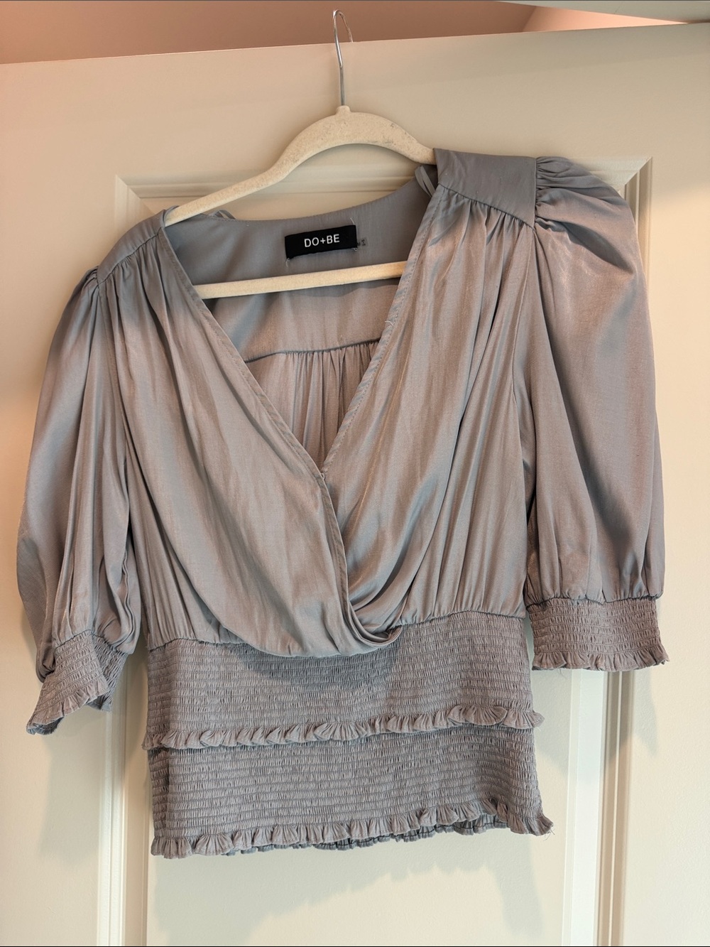 DO+BE Lavender-Gray Smocked Surplice Puff Sleeve Blouse